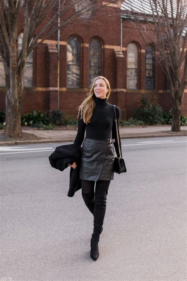 4 ways to style turtlenecks this fall