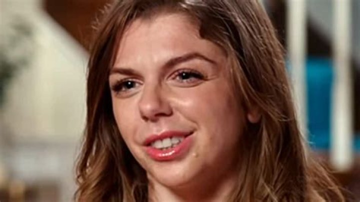 ’90 Day Fiance’ Ariela Weinberg helps a burn victim with GoFund Me!! EXPLORE Her Wiki Facts