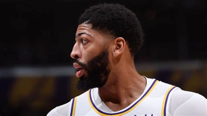 A Look Into Anthony Davis Profile