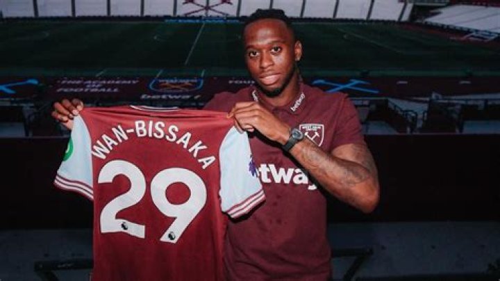 Aaron Wan-Bissaka’s Girlfriend: Who is Aaron Wan-Bissaka Dating?