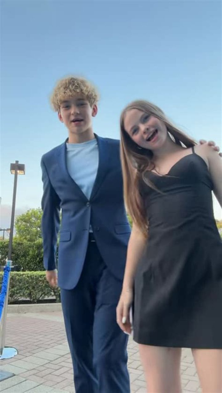 Abril Espoille’s Girlfriend: Who is Abril Espoille Dating?