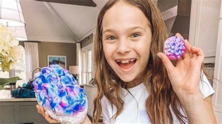 Addy Maxwell- Age, Net Worth, Height, Parents, Nationality