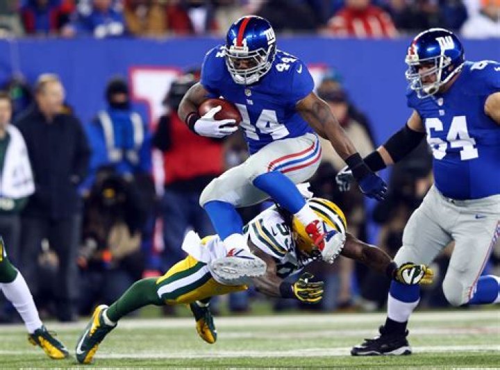 Ahmad Bradshaw - Net Worth, Age, Height, Birthday, Bio, Wiki!