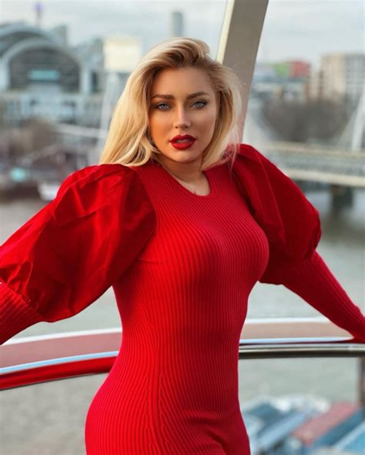 Alena Esipova Height, Weight, Net Worth, Age, Wiki, Who, Instagram, Biography