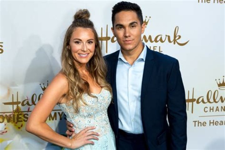 Alexa Pena Vega- Wiki, Age, Height, Net Worth, Husband, Marriage