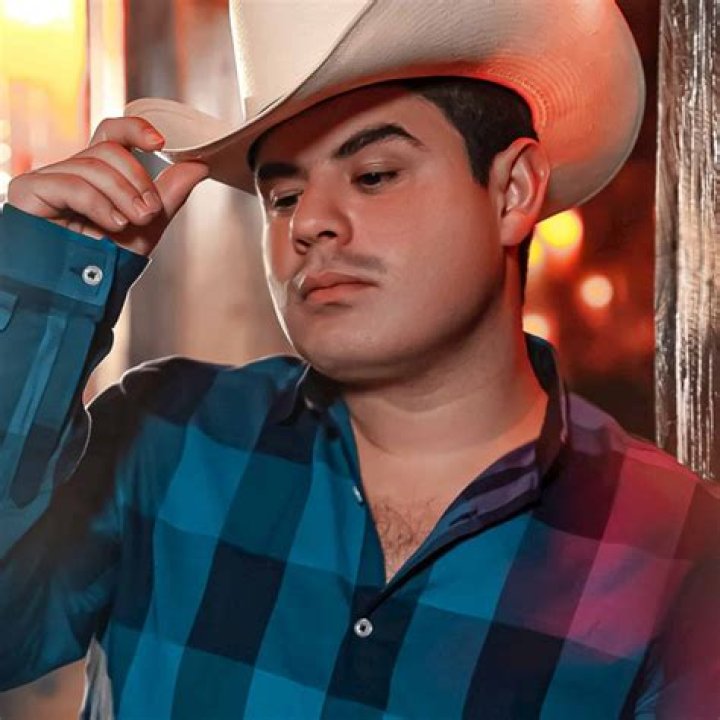 Alfredo Olivas net worth, income and estimated earnings of Youtuber channel