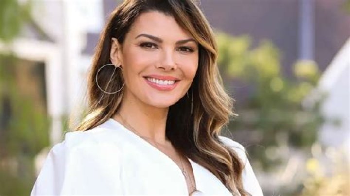 Ali Landry Biography: Husband, Age, Net Worth, Fitness, Eminem, Instagram, Height, Wikipedia