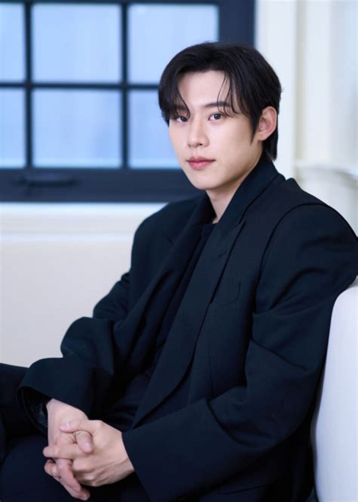 All About Kim Sung Cheol | Net Worth, Bio, Career