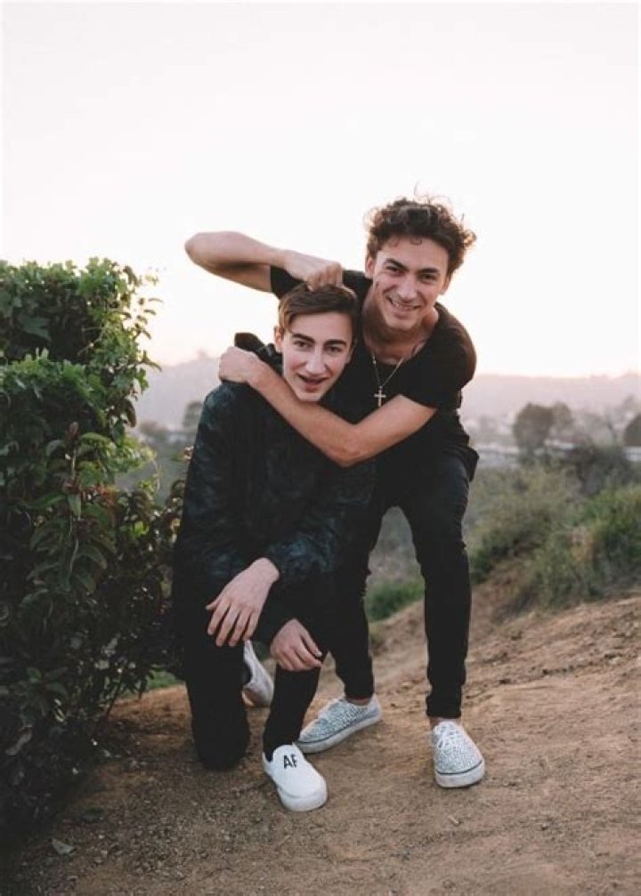 All About Mikey Manfs| Age, Net Worth, Relationship, Career