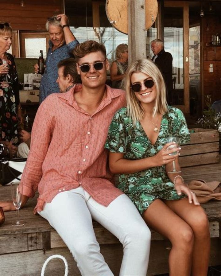 All About Spencer Johnson Girlfriend Sarah Petherick!