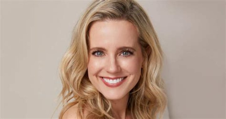 Allison Munn’s biography, net worth, fact, career, awards and life story