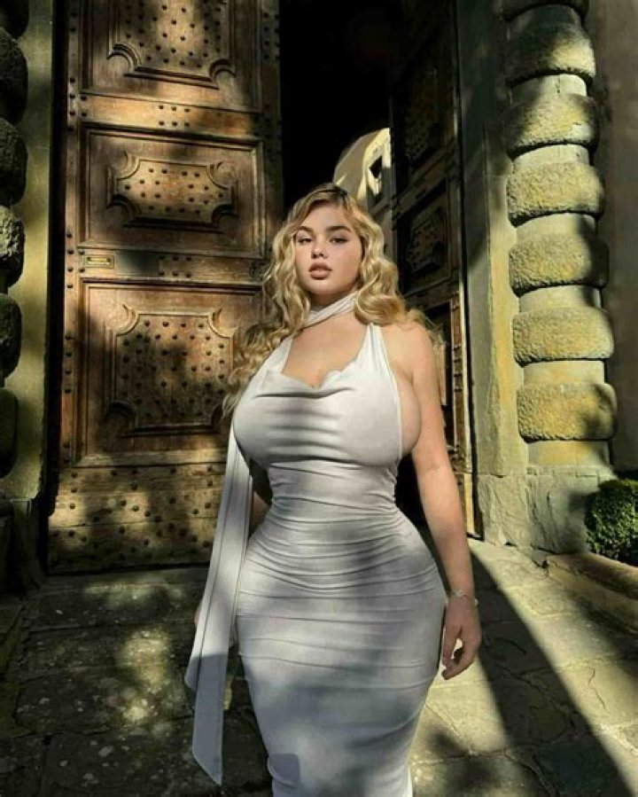 Anastasia Kvitko- Age, Bio, Wiki, Boyfriend, Height, Net Worth, Career