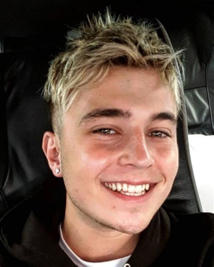 Andy Fowler - Net Worth, Age, Height, Birthday, Bio, Wiki!