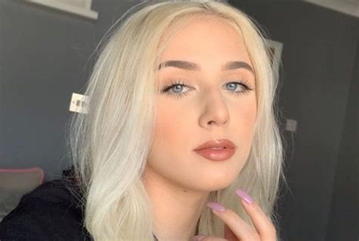 Angelika Oles- Age, Height, Boyfriend, Net Worth, Ethnicity