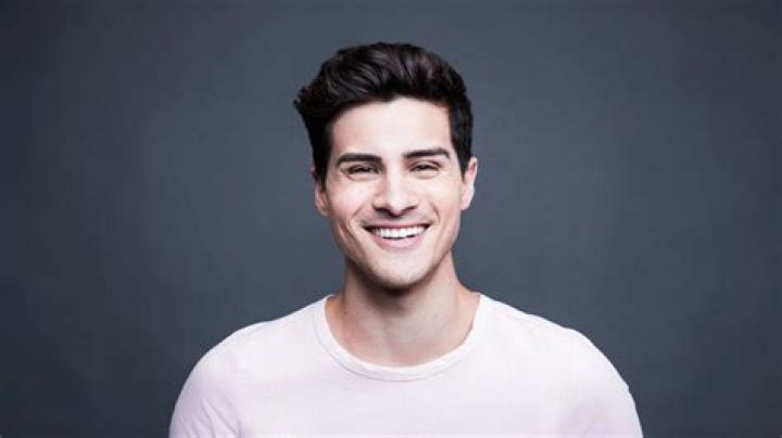 Anthony Padilla Net Worth, Age, Height, Bio, Birthday, Wiki!