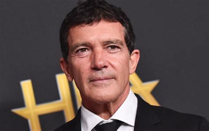 Antonio Banderas Net Worth, Age, Height, Bio, Birthday, Wiki!