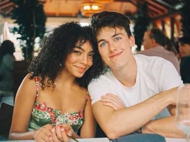 Any Gabrielly’s Boyfriend: Who is Any Gabrielly Dating?