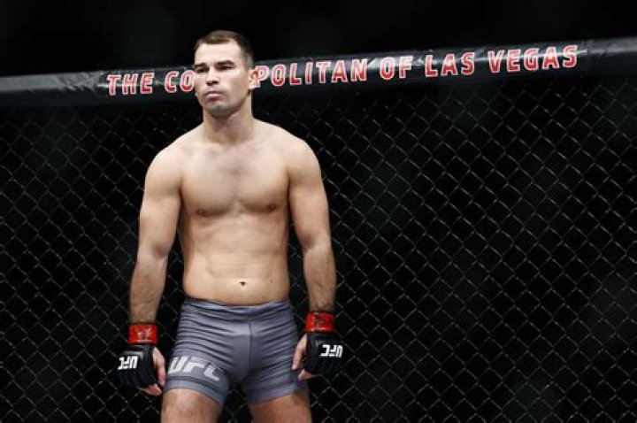 Artem Lobov