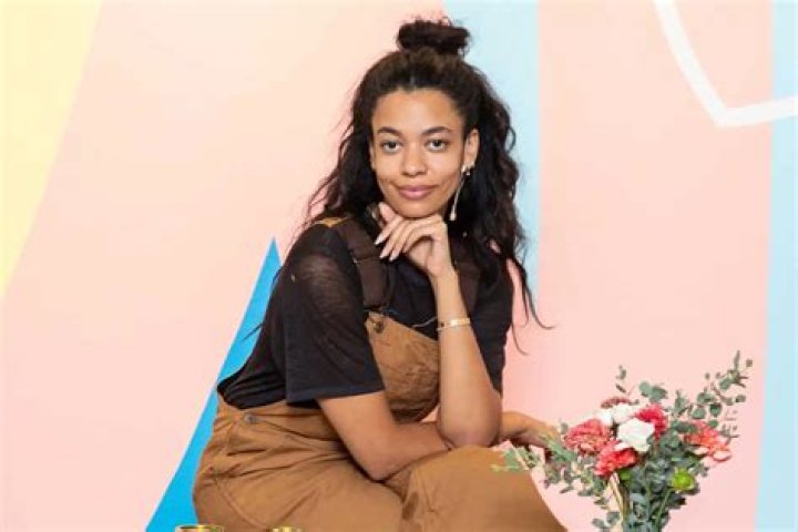 Aurora James Biography: Shoes, Age, Clothing, Net Worth, Husband, Height, Parents, Instagram, Wikipedia, Family