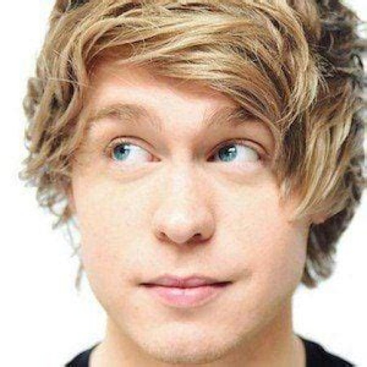 Austin Jones - Net Worth, Age, Height, Birthday, Bio, Wiki!