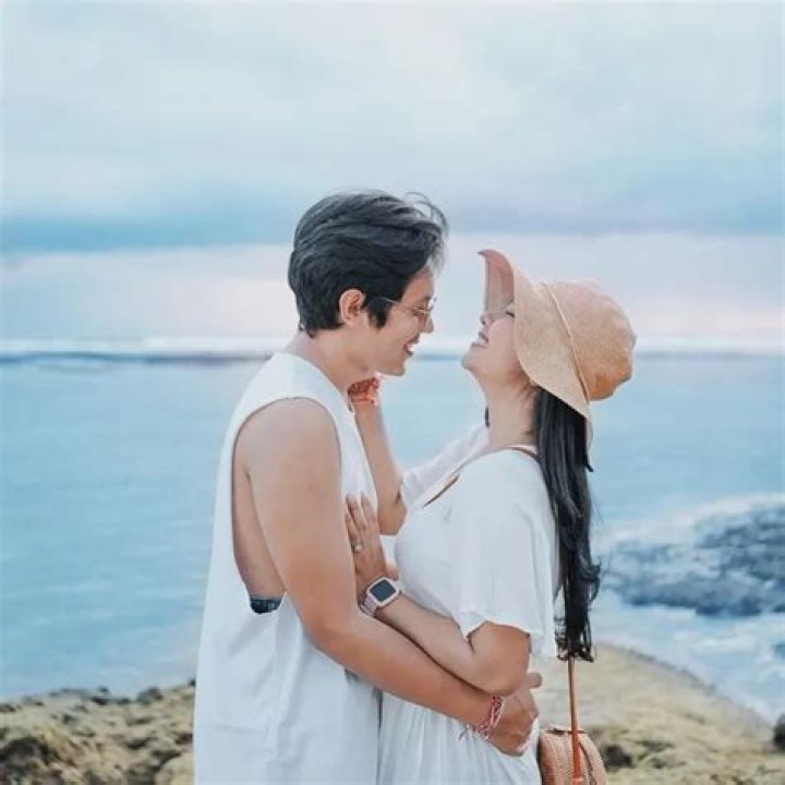Ayu Puspa’s Boyfriend: Who is Ayu Puspa Dating?