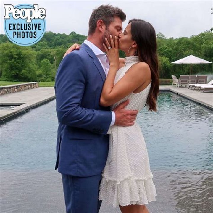 Bachelor Winner Jesse Palmer Wife Emely Fardo Age And Wedding Details