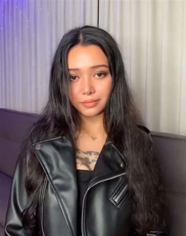 Bella Poarch Biography: TikTok, Net Worth, Navy, Instagram, Age, Tattoo, Facts