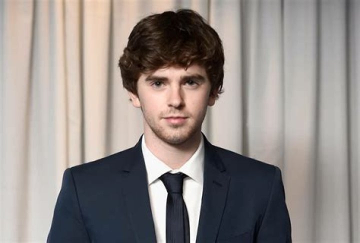 Bertie Highmore - Net Worth, Age, Height, Birthday, Bio, Wiki!