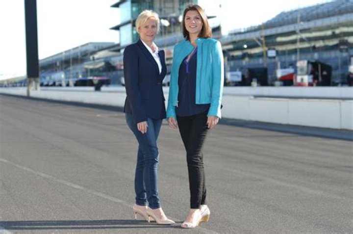 Beth Paretta (Grace Autosport) Wiki, Bio, Age, Height, Weight, Married, Husband, Net Worth, Facts