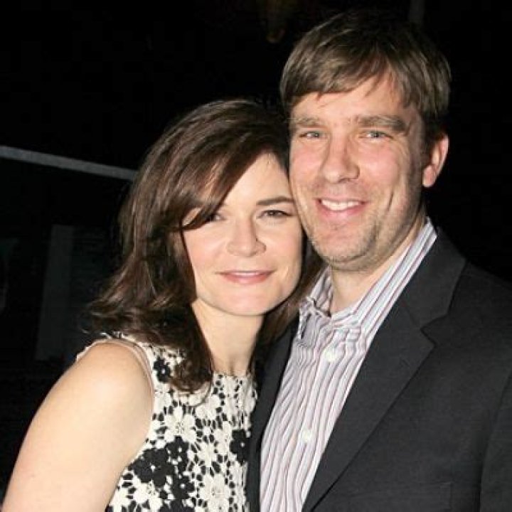 Betsy Brandt- Husband, Love Life, Married, Net Worth