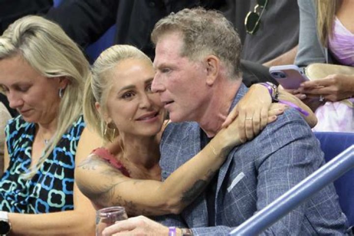 Bobby V’s Girlfriend: Who is Bobby V Dating?