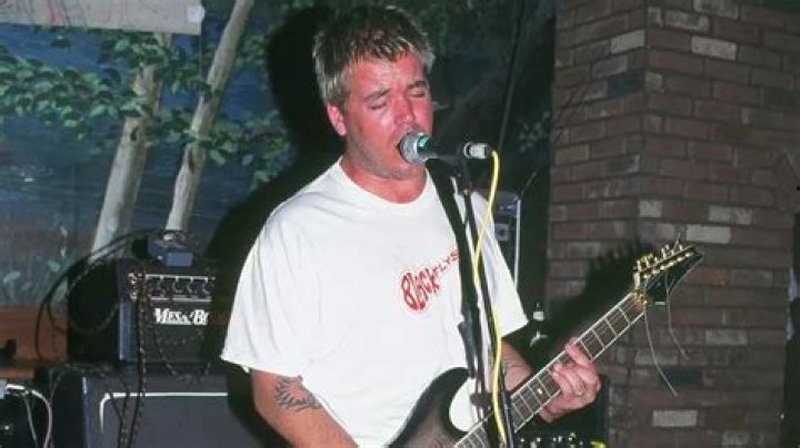 Bradley Nowell Biography: Songs, Album, Age, Net Worth, Children, Parents, Death,