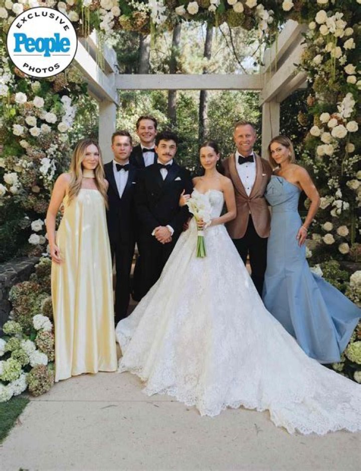 Bradley Steven Perry- Wiki, Age, Height, Net Worth, Girlfriend, Dating