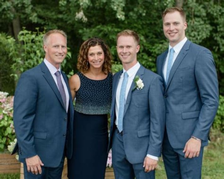 Calahan Skogman- Net Worth, Bio, Age, Girlfriend, Height, Career