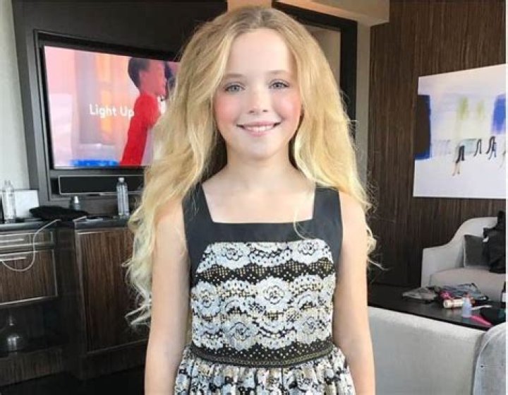 Cameron Seely Net Worth, Age, Height, Bio, Birthday, Wiki!