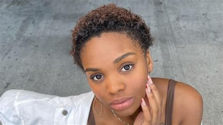 Camryn Bridges Net Worth, Age, Height, Bio, Birthday, Wiki!