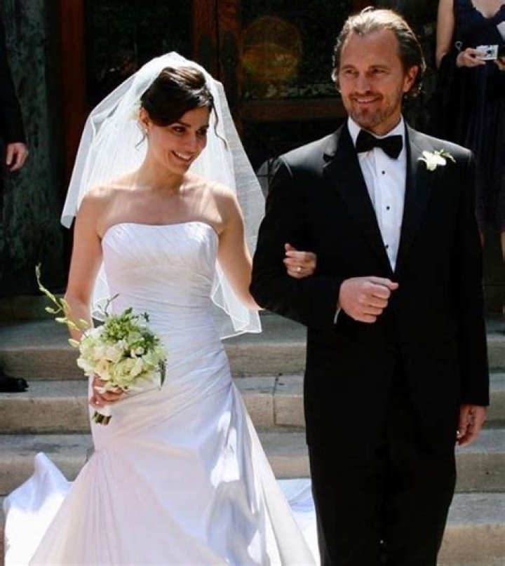 Cara Buono’s Husband: Who is Cara Buono Dating?