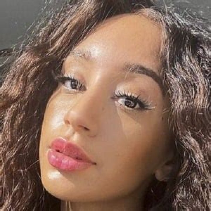 Caro Viee Net Worth, Age, Height, Bio, Birthday, Wiki!