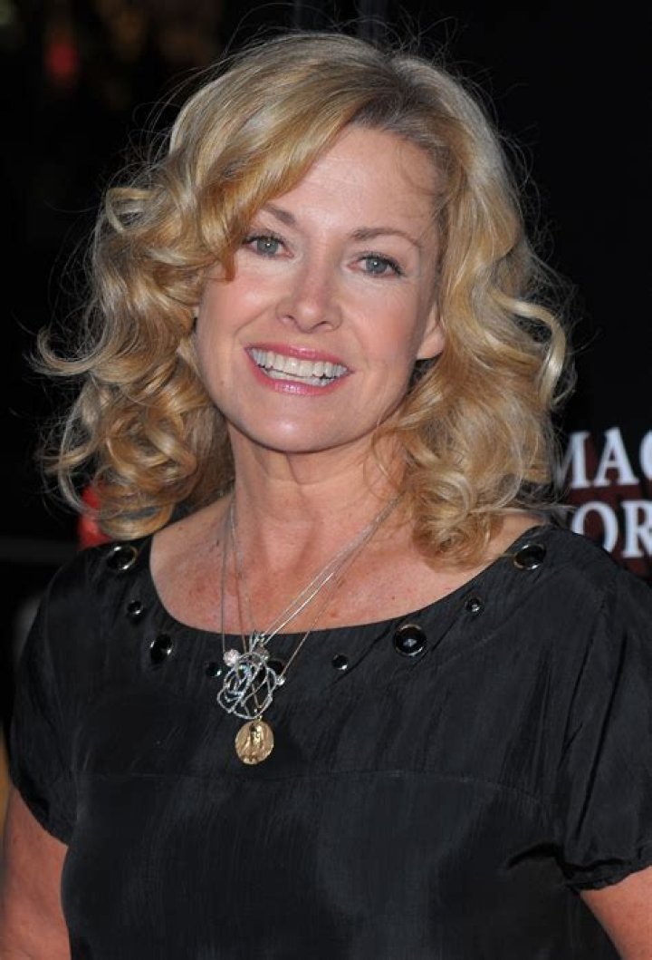 Catherine Hicks Net Worth, Age, Height, Bio, Birthday, Wiki!
