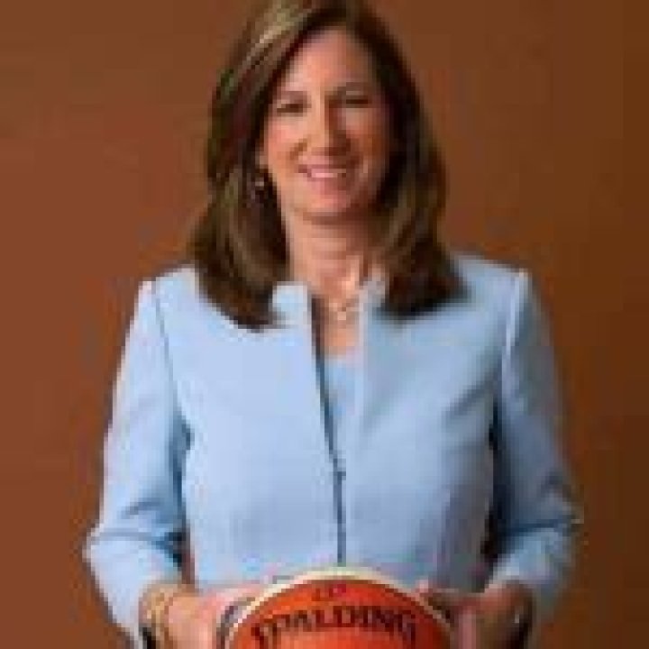 Cathy Engelbert- Wiki, Age, Ethnicity, Husband, Height, Net Worth, Career