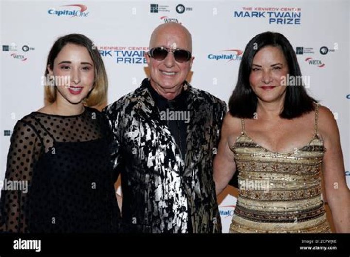Cathy Vasapoli (Paul Shaffer’s Wife) Bio, Age, Family, Shaffer and Net Worth