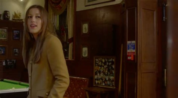 CelebMix Exclusive Music Video Premiere: Amy Lawton - 'Don't Bring Louise'