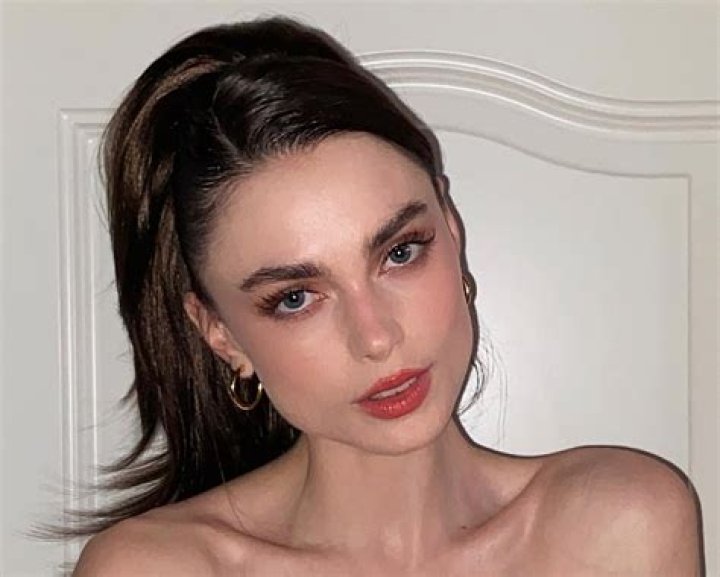 Charleen Murphy- Wiki, Age, Height, Net Worth, Boyfriend, Ethnicity