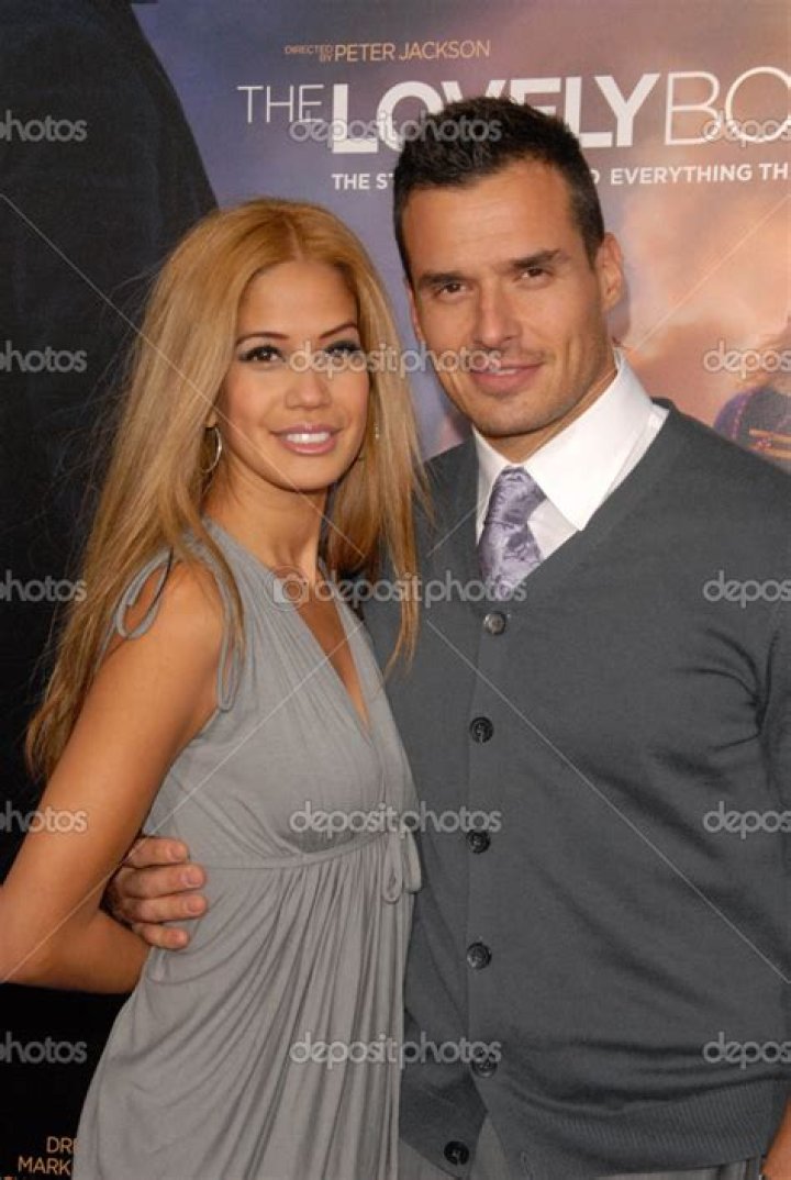 Cheryl Moana Marie Nunes - Net Worth, Age, Height, Birthday, Bio, Wiki!