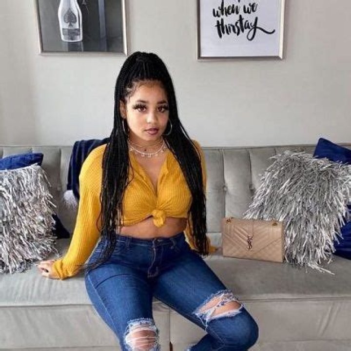 Cinnamon- Wiki, Age, Net Worth, Boyfriend, Dating, Height
