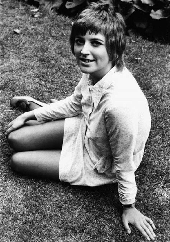 Clare Torry - Net Worth, Age, Height, Birthday, Bio, Wiki!