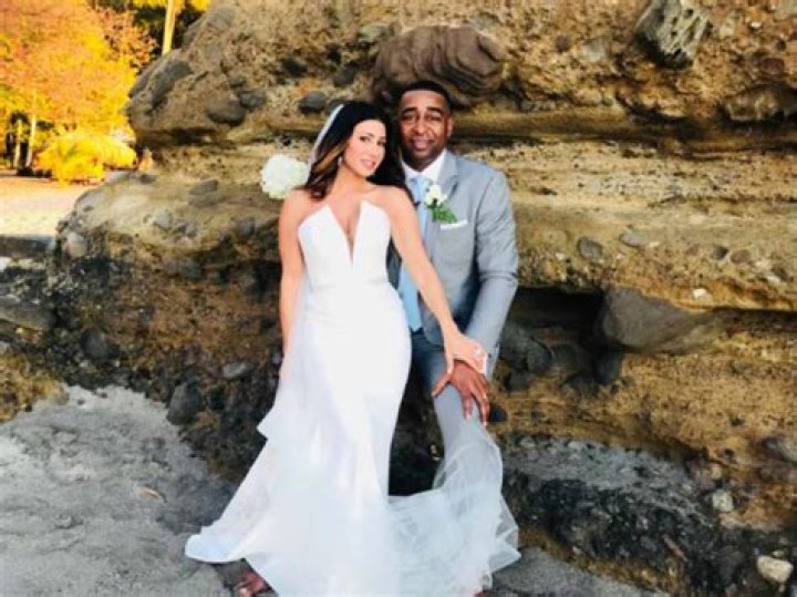 Cris Carter’s Wife: Who is Cris Carter Dating?