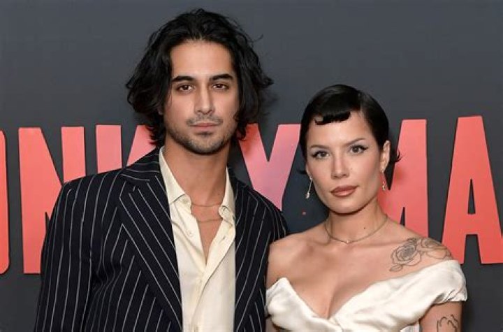 Crystal Lee’s Boyfriend: Who is Crystal Lee Dating?