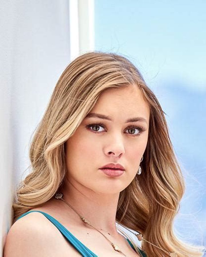 Danielle Hansen Net Worth 2024, Age, Height, Bio, Birthday, Wiki!