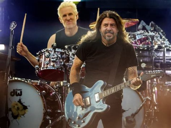 Dave Grohl Reportedly Going Solo after Falling Out with Foo-Fighters Drummer!